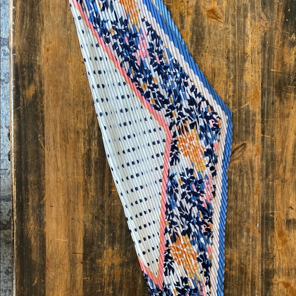 Multicolor Patterned Headband - Picture 3 of 5